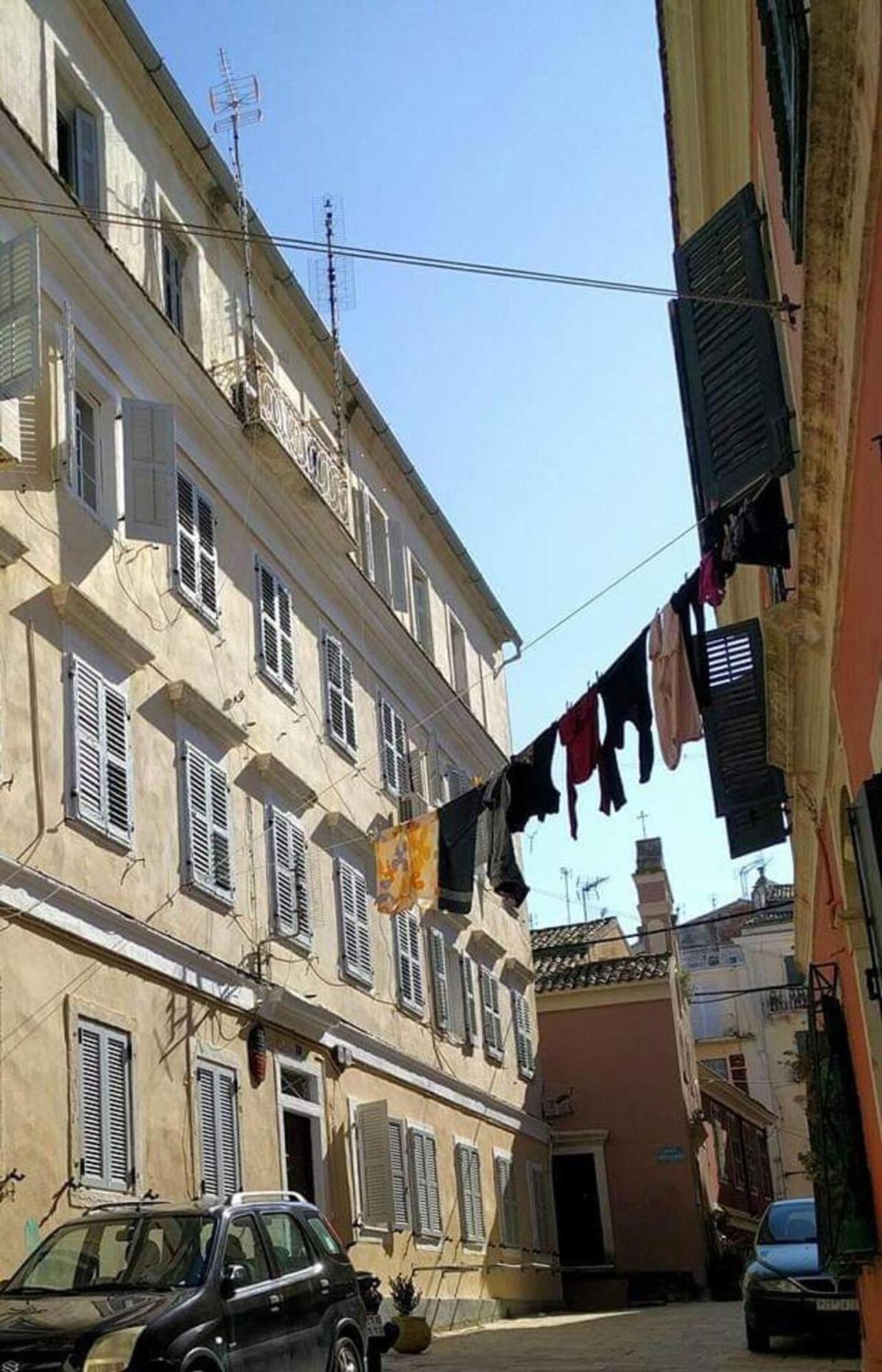 Dion And Eva's Oldtown Apartment