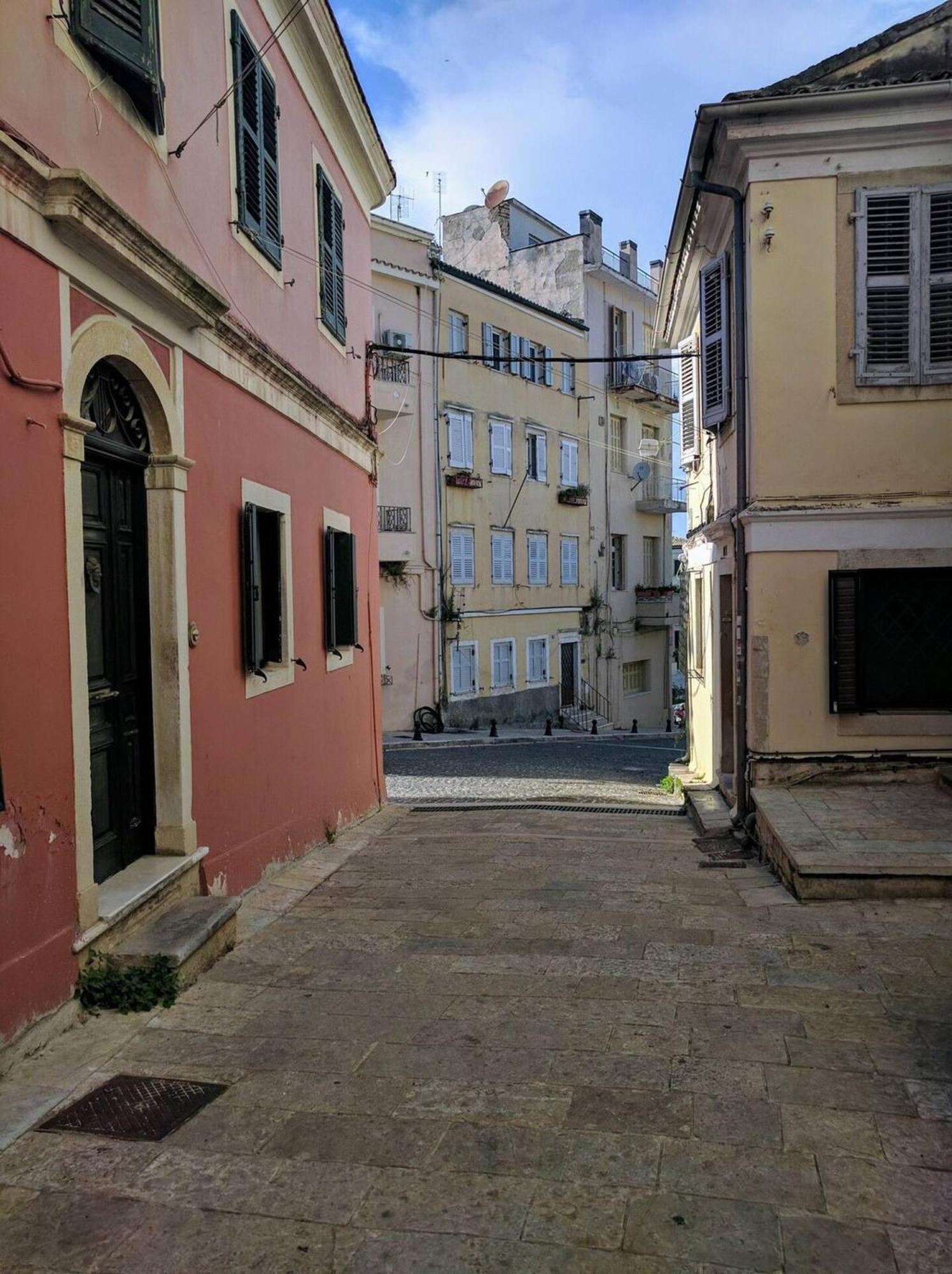 Dion And Eva's Oldtown Apartment Corfu (city)